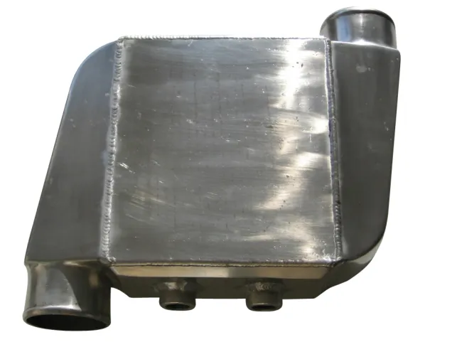 wassergekühlter Ladeluftkühler bis 1000PS 89mm Anschlüsse versetzt wassergekühlt